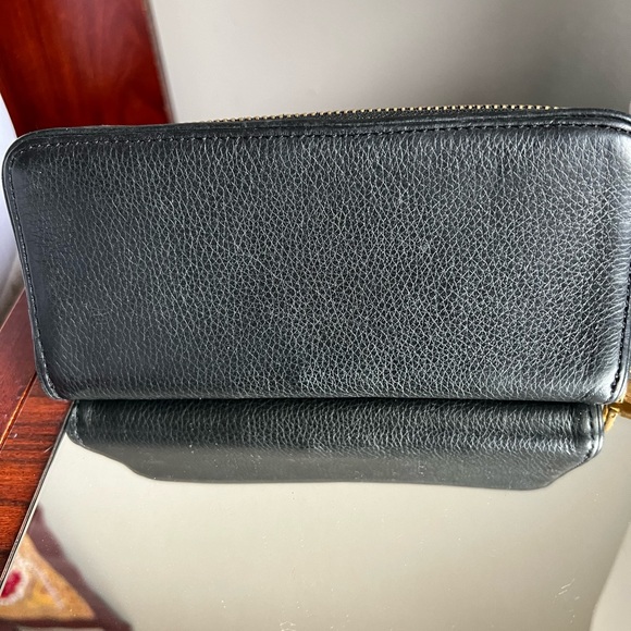Marc Jacobs wallet - Picture 2 of 4